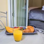 Luxury With Balcony Bed & Breakfast 4*