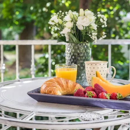 B&B Luxury With Balcony 자다르