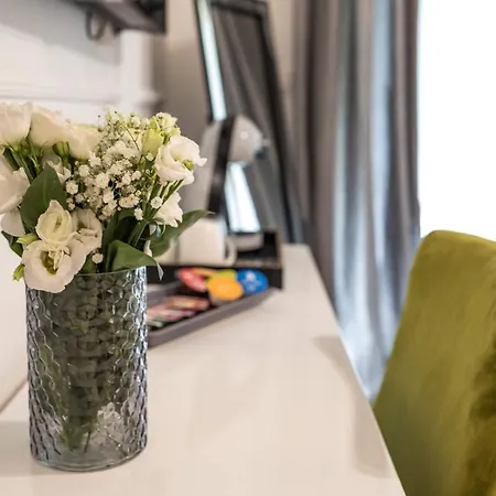 krevet i doručak Luxury With Balcony