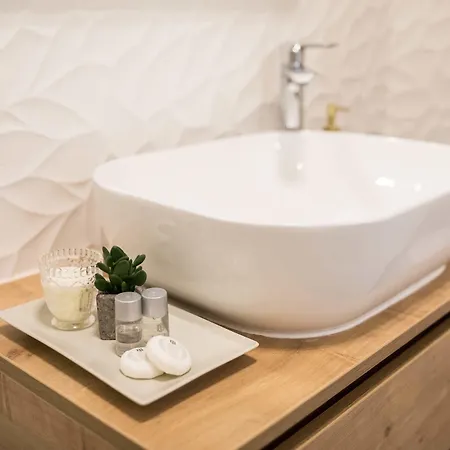 krevet i doručak Luxury With Balcony Zadar