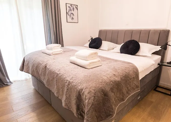 Bed & Breakfast Luxury With Balcony Zadar