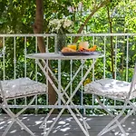 Luxury With Balcony Bed and Breakfast Ζαντάρ
