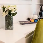 Luxury With Balcony 4* Ζαντάρ