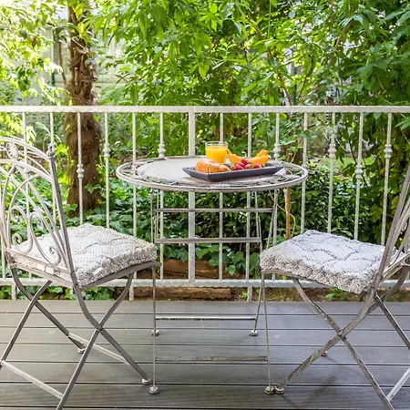 Luxury With Balcony Ζαντάρ