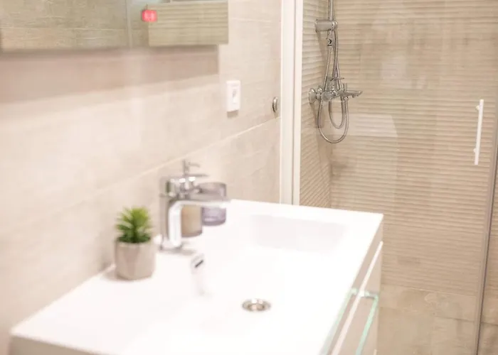 Luxury With Balcony Ζαντάρ