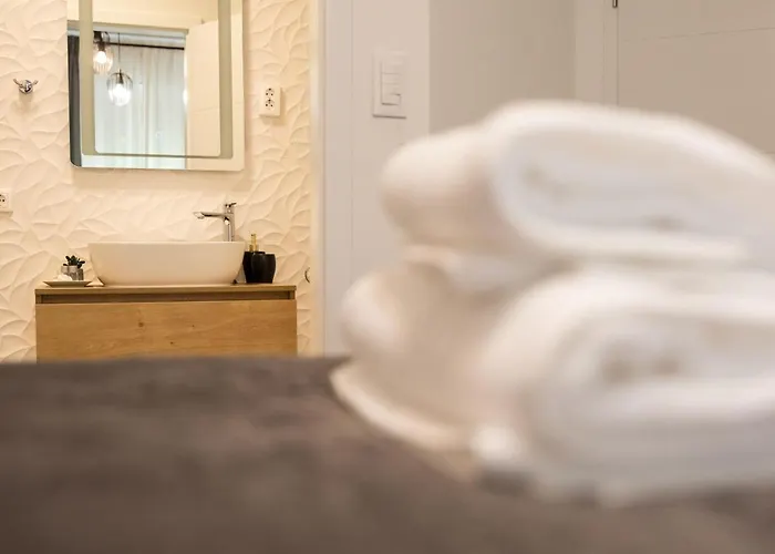 Bed and Breakfast Luxury With Balcony Ζαντάρ