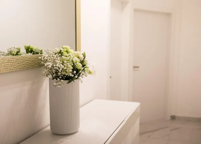 Luxury With Balcony Oda ve Kahvaltı 4*